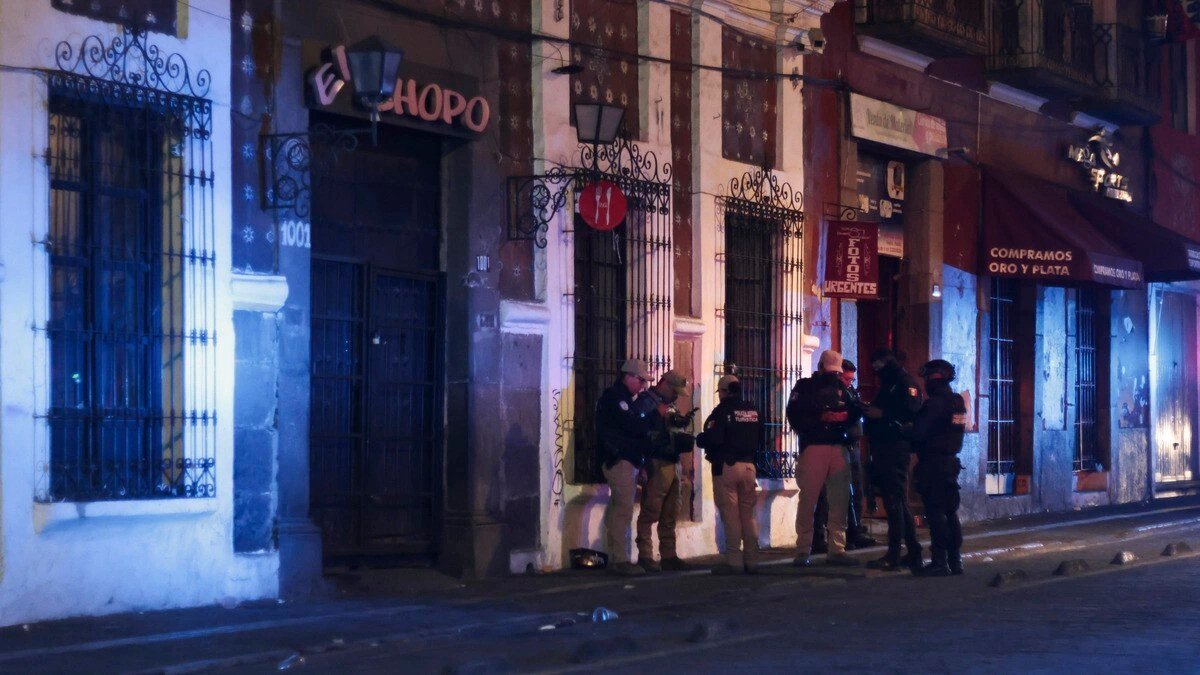 Dos heridos y un detenido tras balacera en “Micheladas El Chopo”