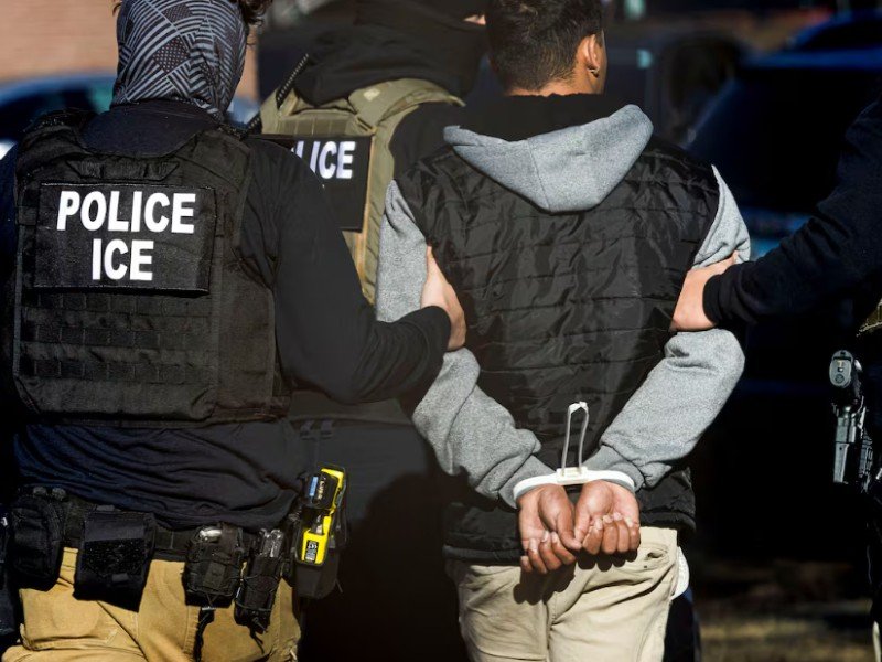 ICE detuvo a 400,000 migrantes en el primer año de Trump