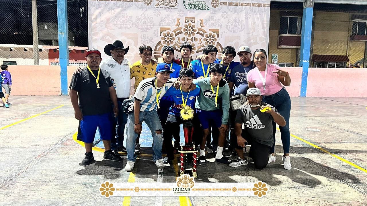 Anuncia Ayuntamiento de Izúcar mejoras en cancha de El Calvario