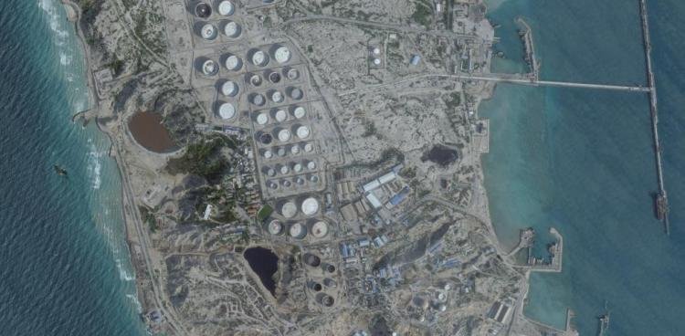 Estados Unidos bombardea el puerto principal iraní