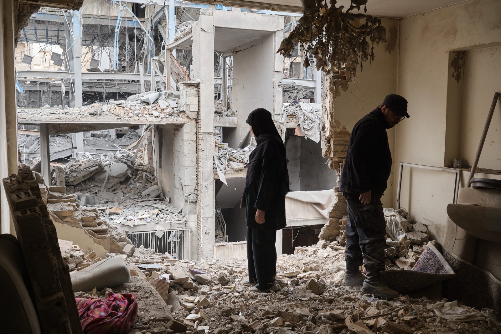 Renuncia asesor contraterrorismo de EU por el conflicto con Irán