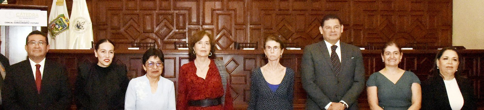 Se inaugura la Cátedra Magistral Dra. Matilde Montoya en el salón Barroco de la BUAP