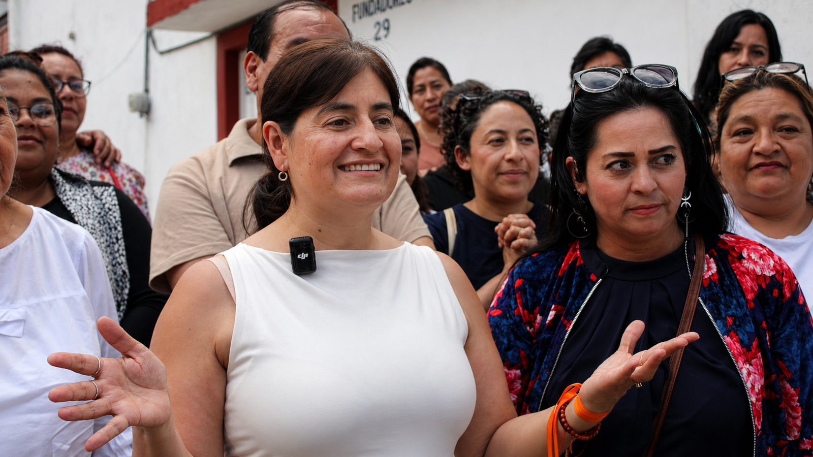 Celina Peña recorre juntas auxiliares poblanas