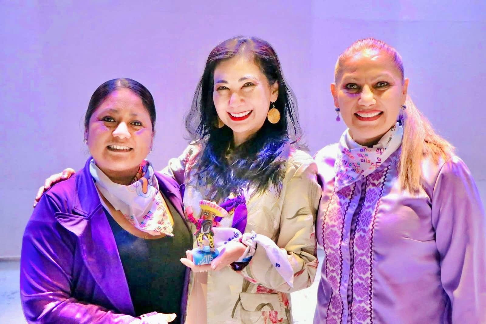 Acatlán presente en foro estatal de igualdad de género