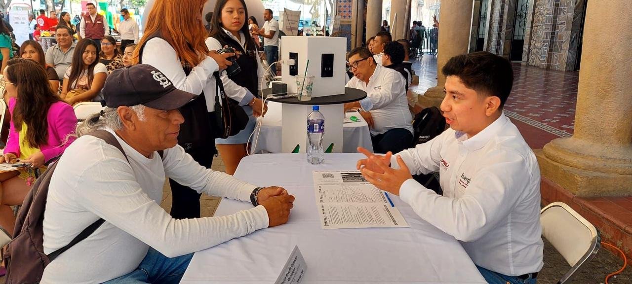 AGENCIA DE ENERGÍA ACERCA A TEHUACÁN PROGRAMAS DE TRANSICIÓN ENERGÉTICA