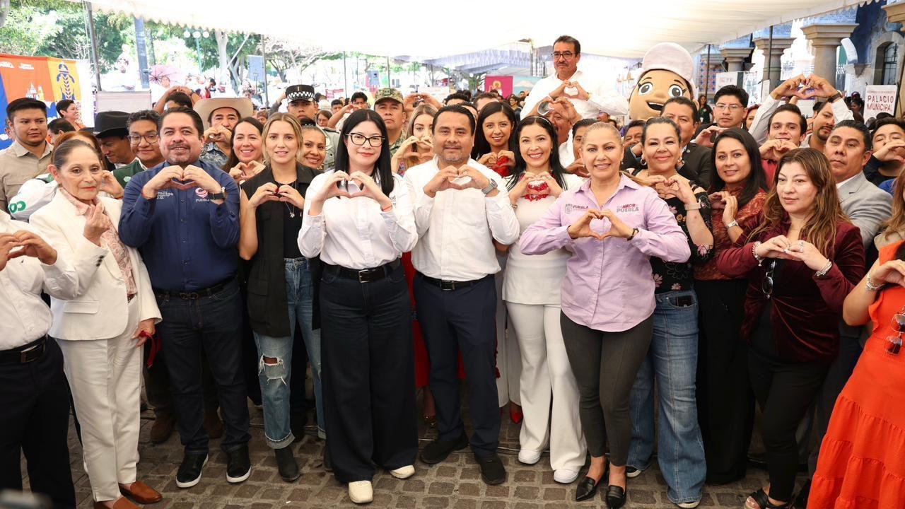 Sistemas DIF Nacional y Estatal fortalecen bienestar en Tehuacán