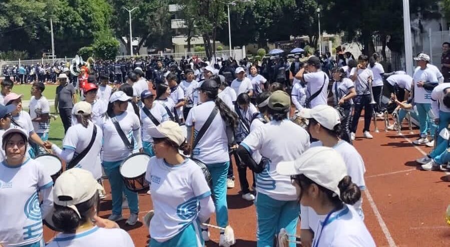 COBAEP ensaya para desfile del 5 de Mayo