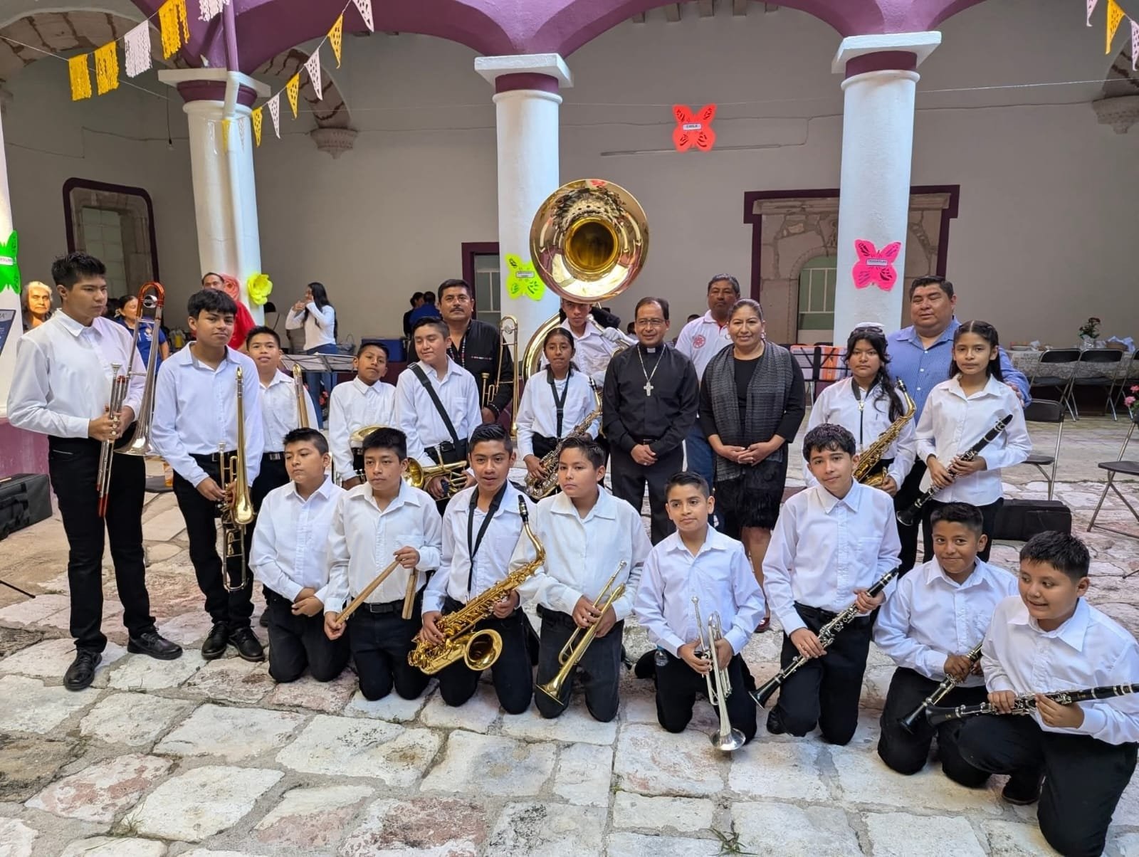 Niños de Chila de las Flores participaron en un intercambio cultural en Oaxaca