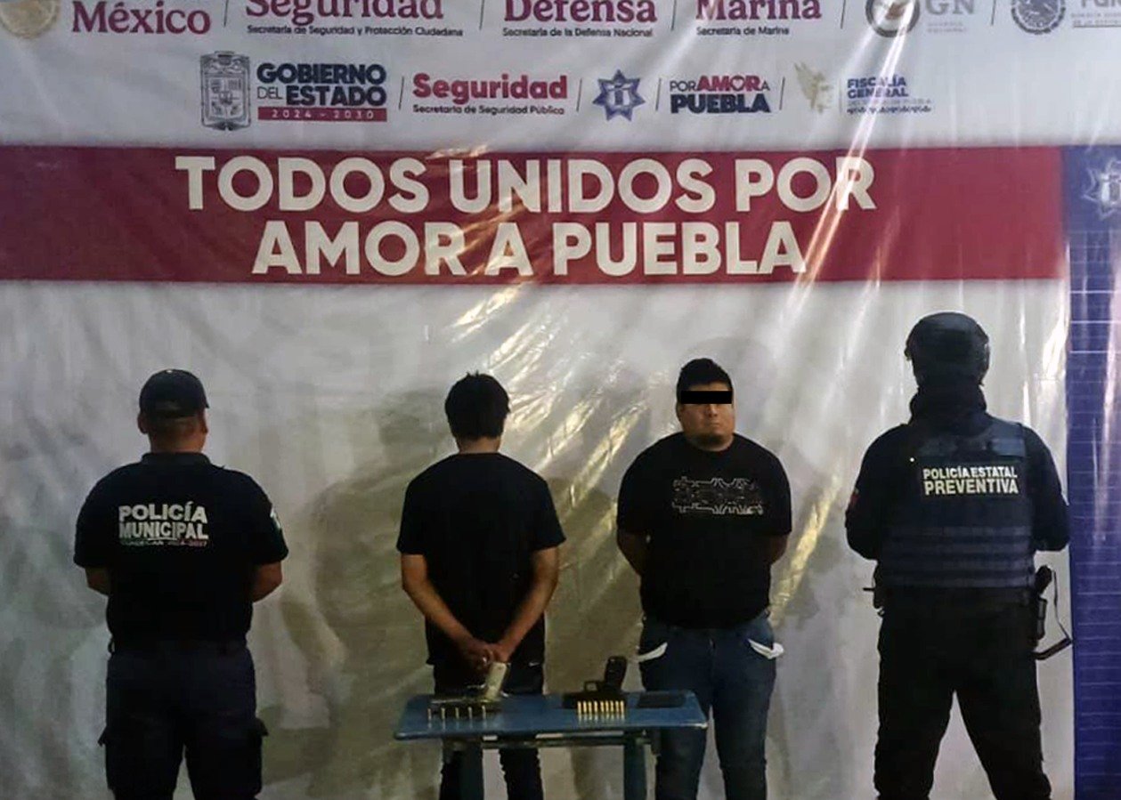 Detienen a dos presuntos asaltantes en la Siglo XXI