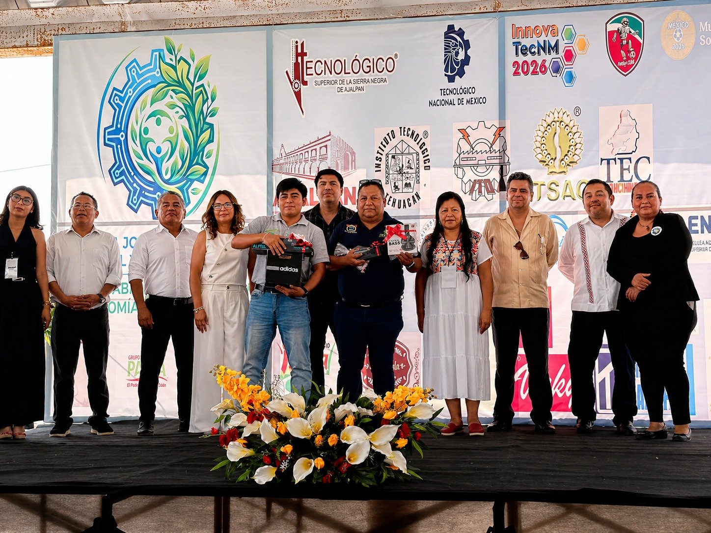 TecNM de Acatlán destaca en jornada científica nacional