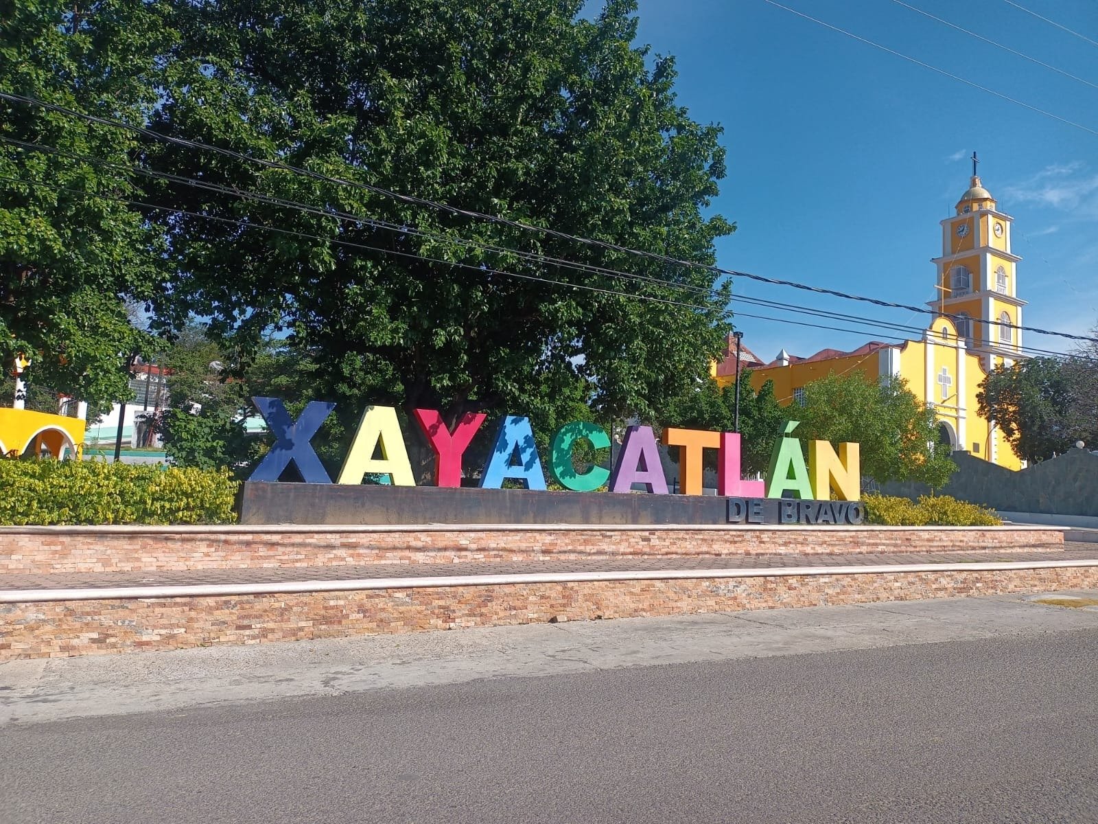 Conmemoraron el 148 aniversario de la Independencia de Xayacatlán de Bravo