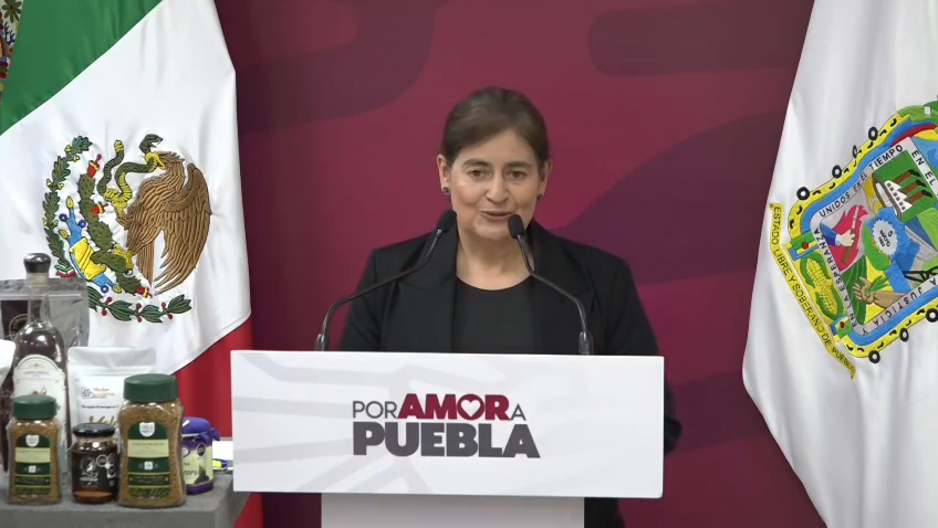 Celina Peña destaca avance tecnológico de Puebla