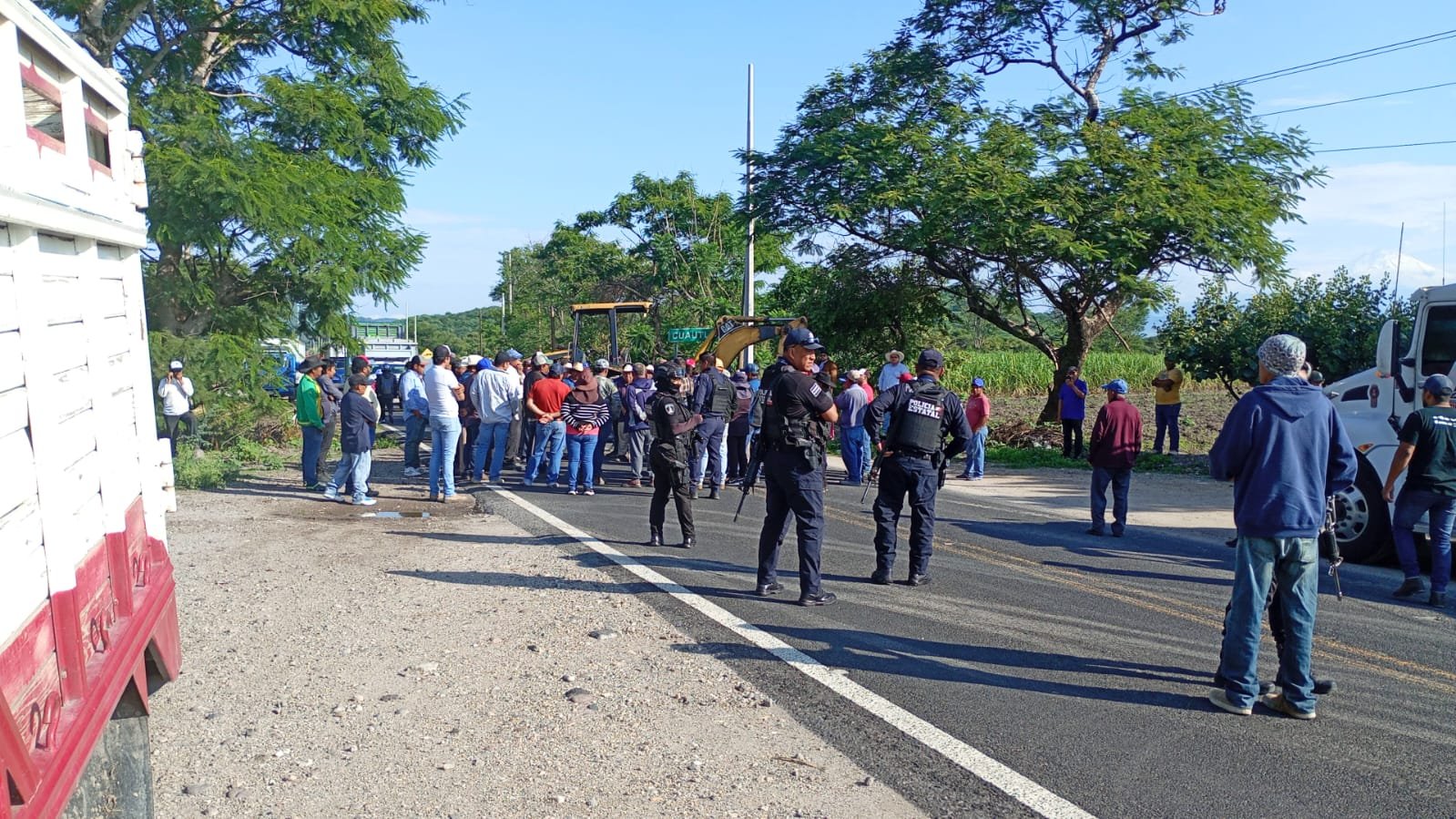 Reabren carretera Izúcar–Cuautla tras bloqueo