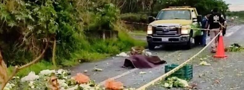 Identifican a comerciante que mVr10 en volcadura sobre la Atlixco – Izúcar