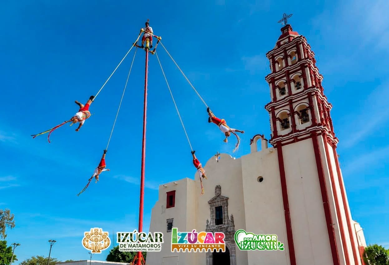 Regresan los Voladores de Papantla a Izúcar