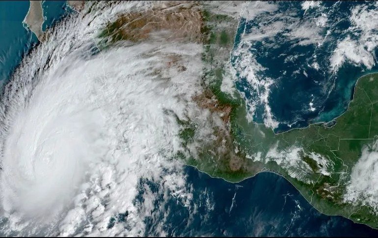 Huracanes “Maysak” y “Chamni”, calor y tormenta “Bavi”