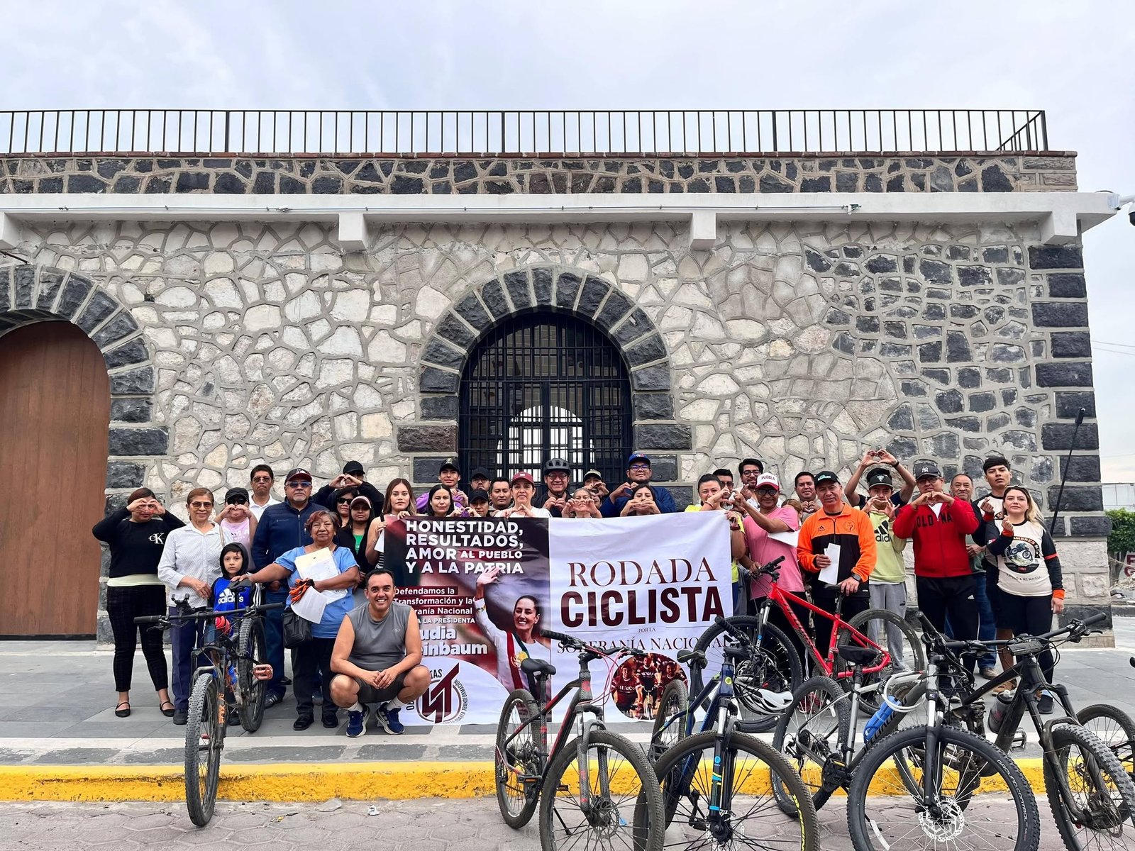 Obradoristas realizan rodada por la soberanía