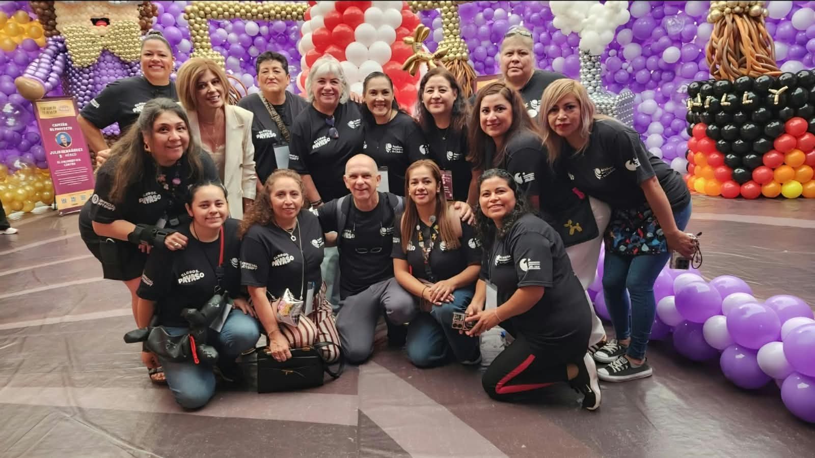 Poblana de Texmelucan ayuda a romper récord Guinness