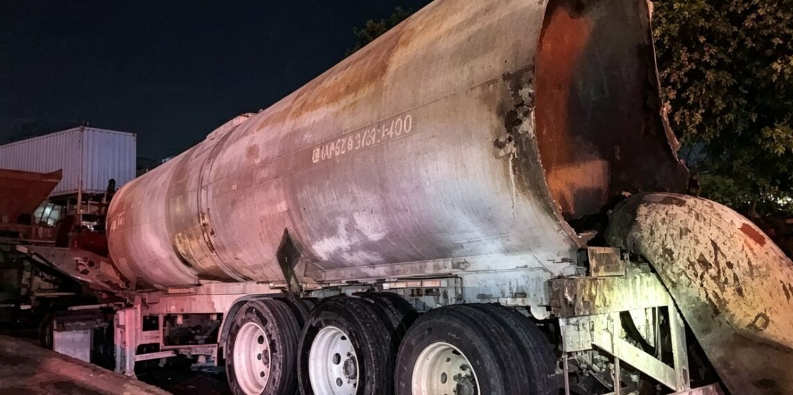 Explosión de pipa con combustible dejó al menos cuatro personas s1n v1d4