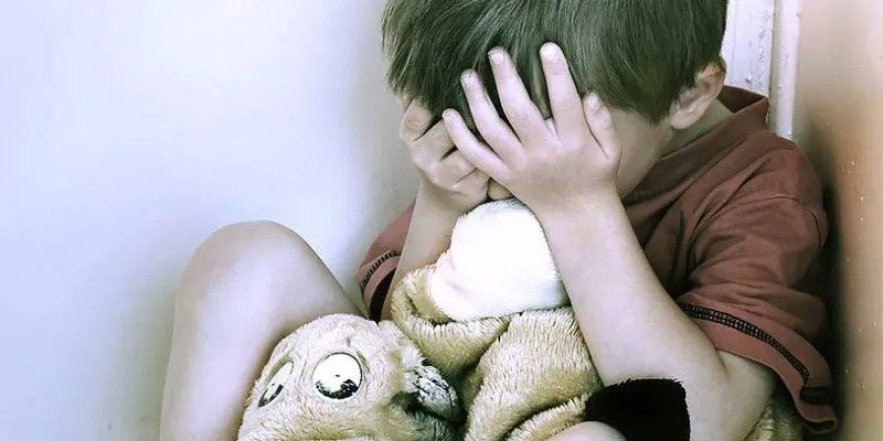 Un adolescente fue condenado por el abuso de dos niños