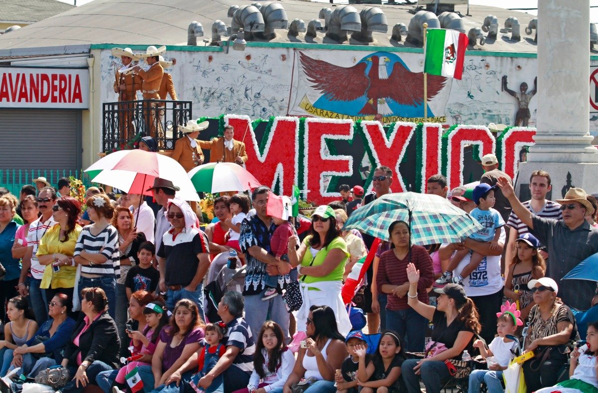 Fiestas patrias regresan a Estados Unidos pese a redadas de ICE