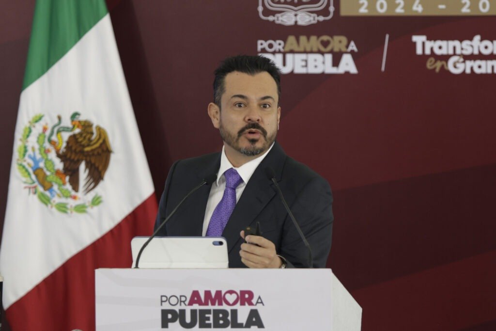 García Parra alerta por bots rumbo a 2027