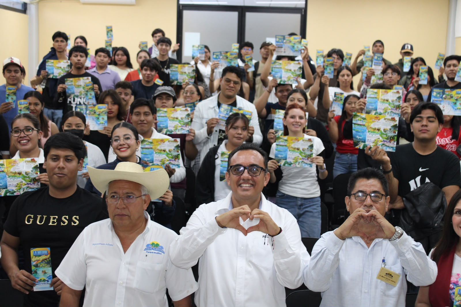 UTIM amplía beneficios para estudiantes con el Parque Acuático San Carlos